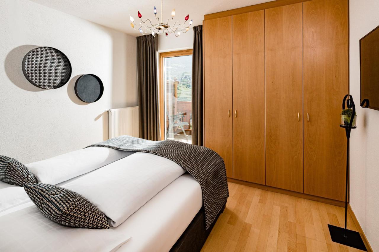 Hotel Brunnhofer Dorf Tirol Exterior foto