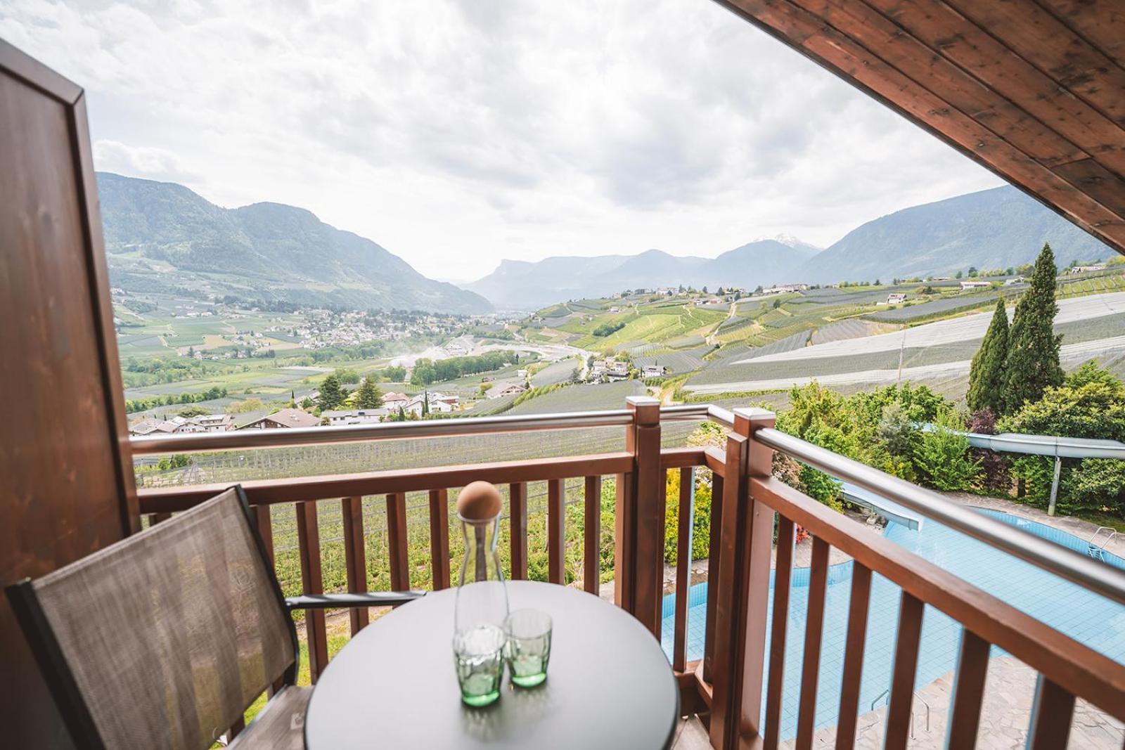 Hotel Brunnhofer Dorf Tirol Exterior foto